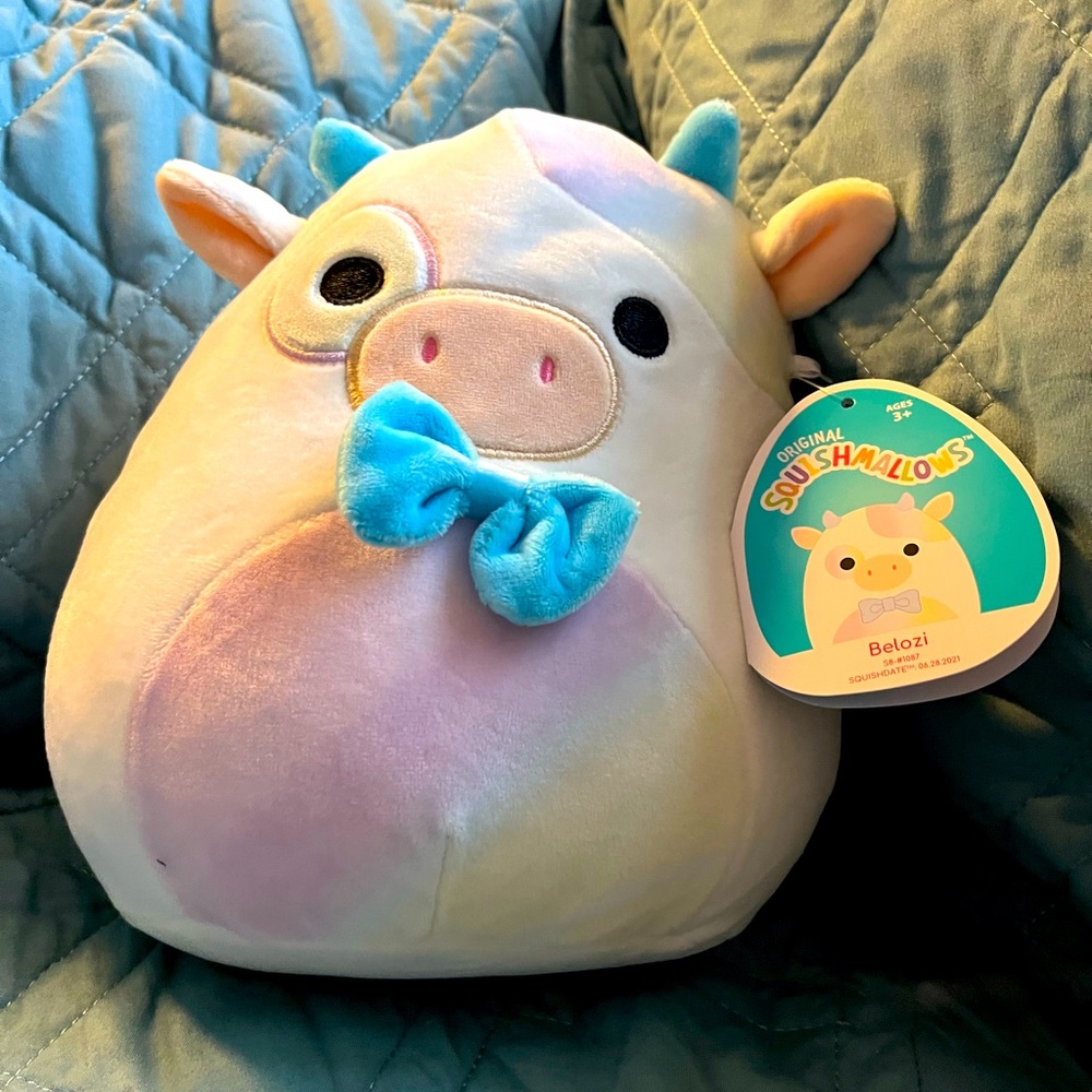 Belozi 8” Squishmallow